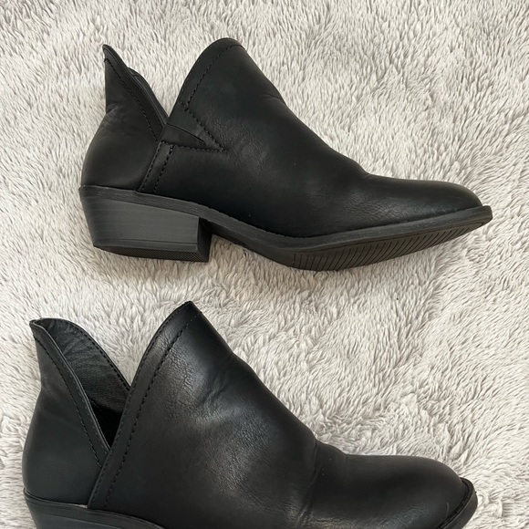 Universal thread black booties - Picture 6 of 10